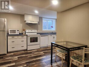 737 Law St in Oshawa, ON - Building Photo - Building Photo