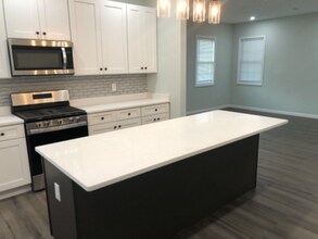 43 Oread St in Worcester, MA - Foto de edificio - Building Photo