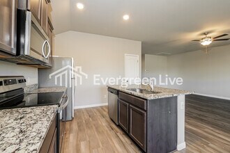 1600 Maroon Dr in El Reno, OK - Foto de edificio - Building Photo