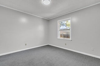 417 E Jordan Ave, Unit 2 in West Point, MS - Building Photo - Building Photo