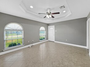 7230 Yorktown Dr in New Orleans, LA - Building Photo - Building Photo
