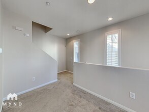 815 Harbor Cliff Way in Oceanside, CA - Building Photo - Building Photo