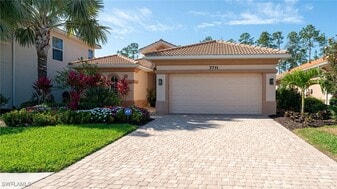 7711 Martino Cir in Naples, FL - Building Photo