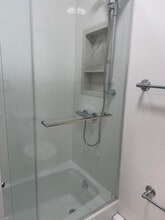 11031 72nd Dr, Unit 3 floor in Forest Hills, NY - Foto de edificio - Building Photo