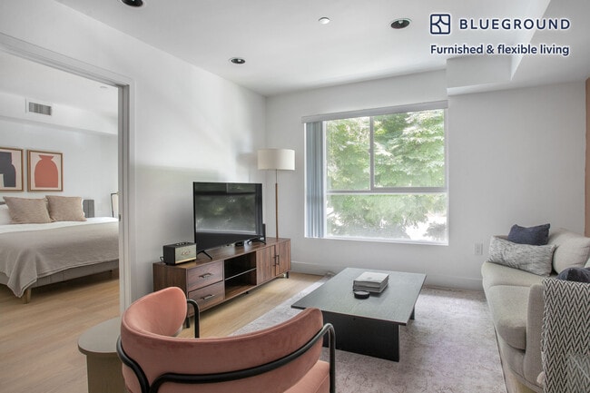1539 Beloit Ave in Los Angeles, CA - Building Photo - Building Photo