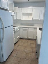 m521 in Los Angeles, CA - Building Photo - Interior Photo
