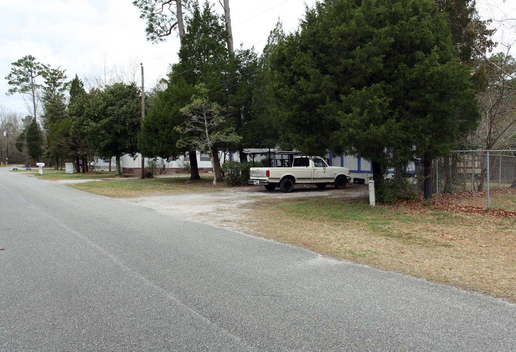 118 Perry Ave in Leland, NC - Building Photo