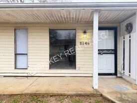 2340 Grayson Valley Dr in Birmingham, AL - Building Photo