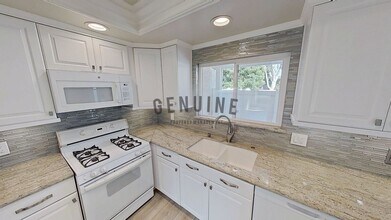 314 Alta Ln in Costa Mesa, CA - Building Photo - Building Photo