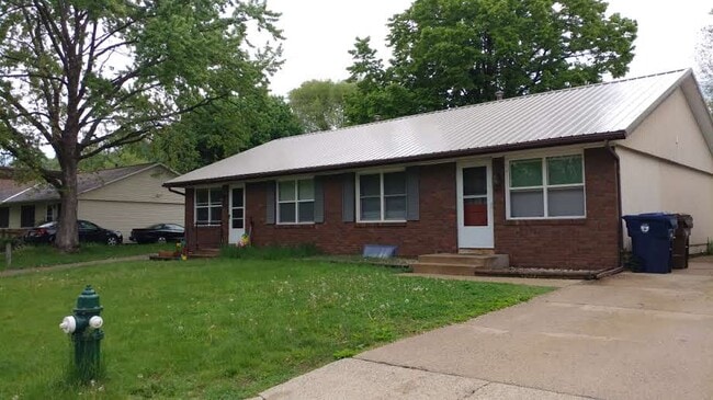 property at 208 17th Ave N