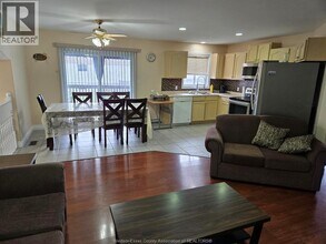 1504 Fuller Crescent in Windsor, ON - Building Photo - Building Photo