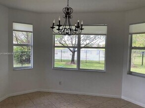 4421 Seneca Ave in Weston, FL - Building Photo - Building Photo