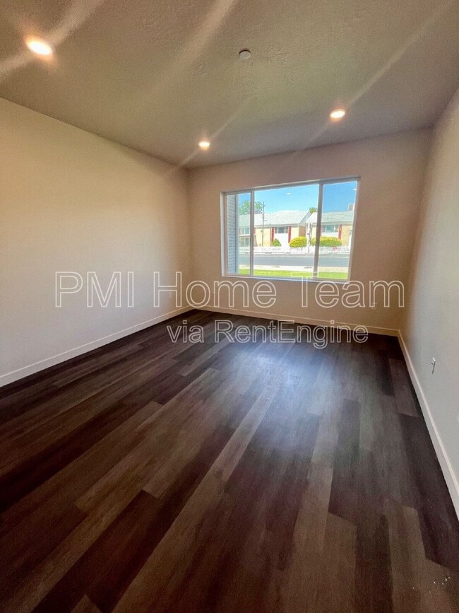 155 E 900 S in Layton, UT - Building Photo - Building Photo