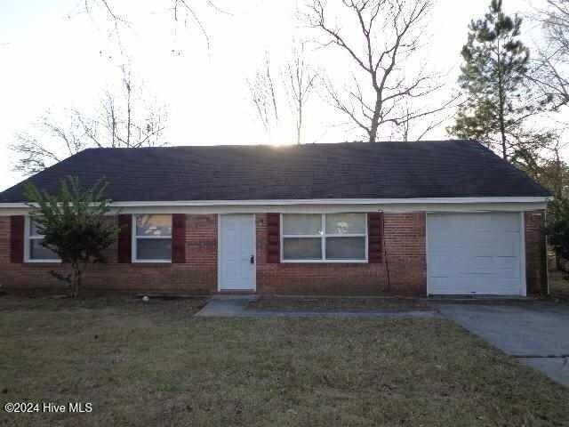 506 Parkway Ct in Jacksonville, NC - Building Photo