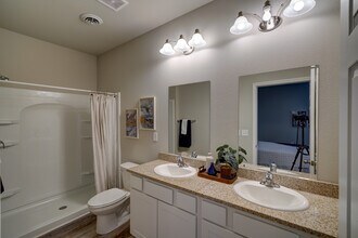 640 McKay Way in Waterloo, WI - Building Photo - Building Photo