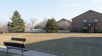 Doctors Path Apartments in Riverhead, NY - Foto de edificio - Building Photo