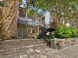 2506 Wedglea Dr in Dallas, TX - Building Photo
