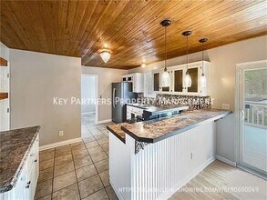 8149 Grand Ave in Kansas City, MO - Building Photo - Building Photo