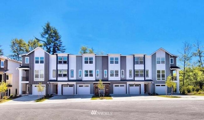 property at 13717 Admiralty Way