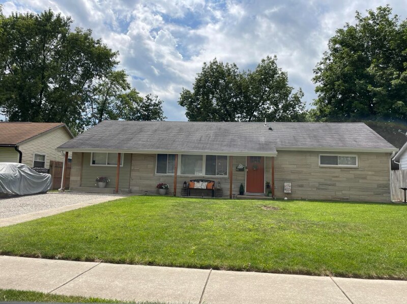 614 Park Dr in Greenwood, IN - Building Photo