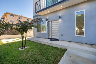 4550 W 18th St in Los Angeles, CA - Building Photo - Building Photo