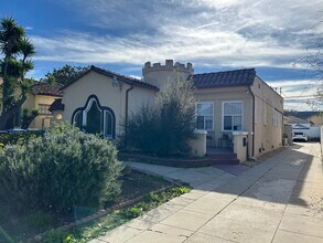 3308 Glenhurst Ave, Unit 3308 Glenhurst Ave in Los Angeles, CA - Building Photo - Building Photo