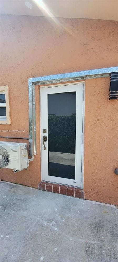 13220 SW 46th St in Miami, FL - Building Photo - Building Photo