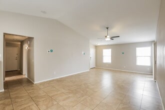 12814 W Crocus Dr in El Mirage, AZ - Building Photo - Building Photo