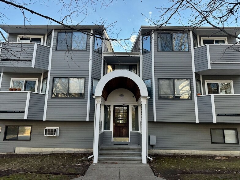 70 Lawrence St in New Haven, CT - Building Photo