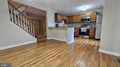 1196 Swanhill Ct in Riviera Beach, MD - Building Photo - Building Photo