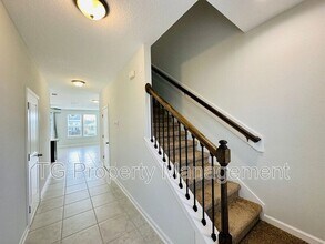 84 Pinebury Ln in St. Augustine, FL - Foto de edificio - Building Photo