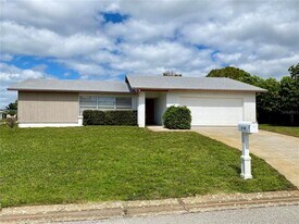 6914 20th Ave W in Bradenton, FL - Building Photo