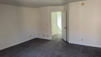 2307 N Cahuenga Blvd in Los Angeles, CA - Building Photo - Building Photo