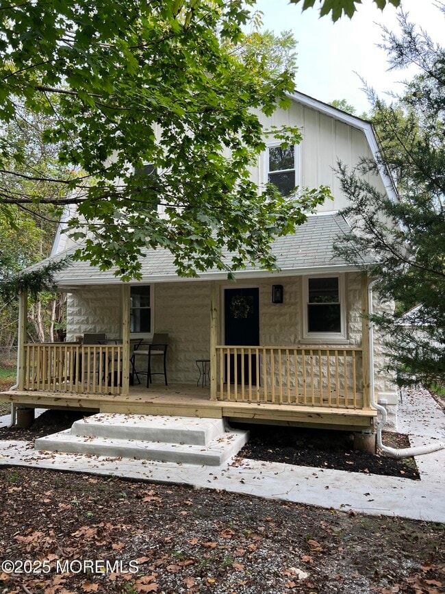 property at 400 S 1st Ave