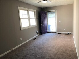 1831 5th Ave W in Huntington, WV - Building Photo