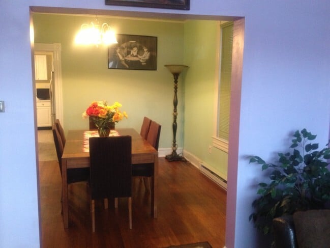 221 E Potomac St, Unit A in Brunswick, MD - Building Photo - Building Photo