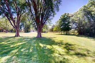 118 Miller St in Navasota, TX - Building Photo - Building Photo