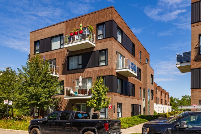 4601-4671 2e Ave in Montréal, QC - Building Photo - Primary Photo