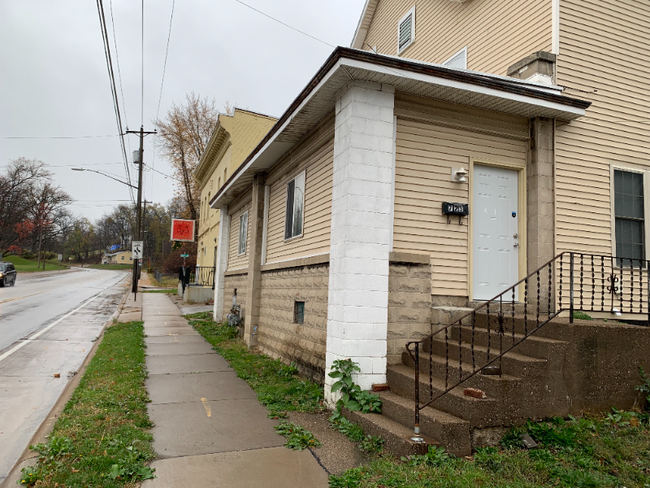 723 N Marquette St-Unit -723 in Davenport, IA - Building Photo - Building Photo