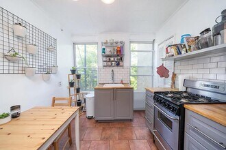 466 Monmouth St in Jersey City, NJ - Building Photo - Building Photo