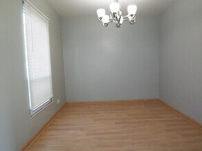 2071 Danbury Pl in Hoffman Estates, IL - Building Photo - Building Photo