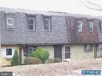 459 Via Cascata Dr in Clementon, NJ - Foto de edificio