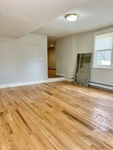 16 Flint St in Somerville, MA - Building Photo - Building Photo