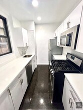 WEST 55 STREET, Unit 10G in New York, NY - Building Photo - Building Photo