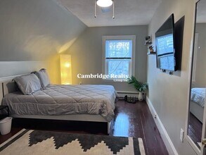 90A Dexter Ave, Unit A in Watertown, MA - Foto de edificio - Building Photo