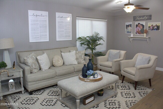 734 E Kelsi Ave in San Tan Valley, AZ - Building Photo - Building Photo