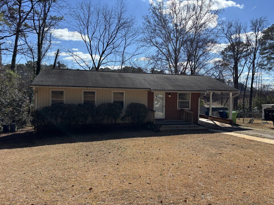 1012 Powell Dr in Raleigh, NC - Building Photo