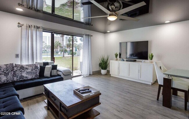 131 Kimberly Dr in Panama City Beach, FL - Building Photo - Building Photo