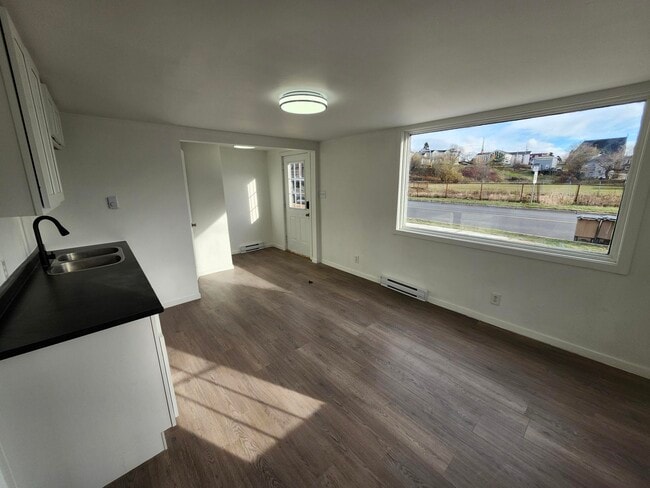 9-9 Courtenay Ave in Saint John, NB - Building Photo - Building Photo