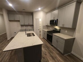 5609 Castle Peak Bnd in Fort Worth, TX - Building Photo - Building Photo